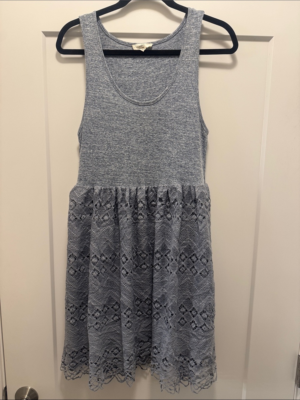 entro Gray/Blue Sleeveless Ribbed Top Lace Bottom Dress. M. Worn Once! EUC!🔥
